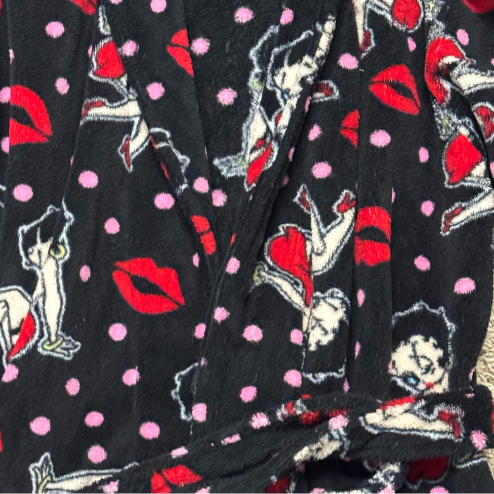 Betty Boop Robe - Picture 5 of 6